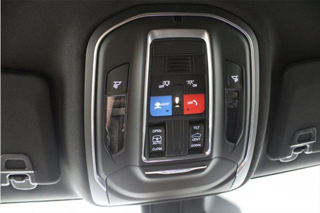 2025 Jeep Grand Cherokee Laredo X 4x2