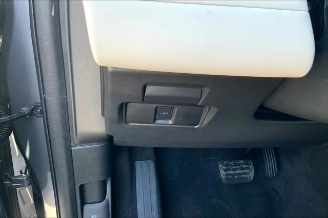 2025 Land Rover Discovery Sport S