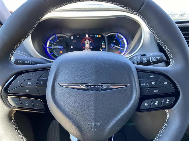 2023 Chrysler Pacifica Hybrid Touring L
