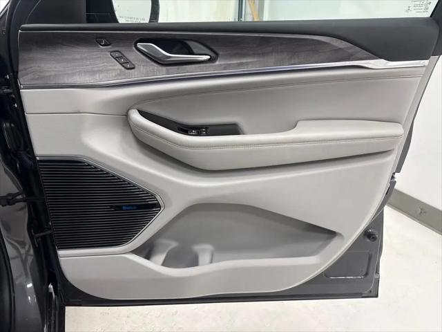 2022 Jeep Grand Cherokee Overland 4x4