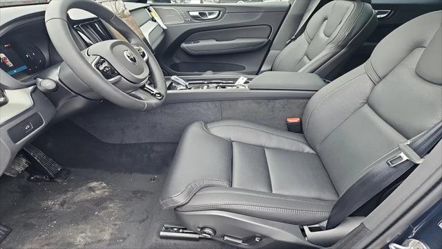 2026 Volvo XC60 B5 Ultra Black Edition