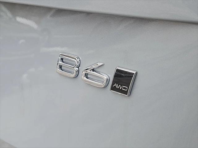2026 Volvo XC90 Ultra, B6 AWD Gas (mild hybrid), Gasoline, Bright, 7 Seats
