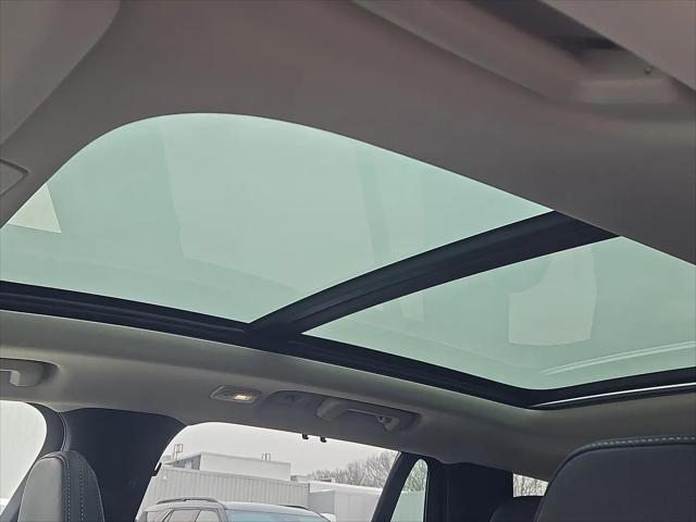 2026 Volvo XC90 Ultra, B6 AWD Gas (mild hybrid), Gasoline, Bright, 7 Seats
