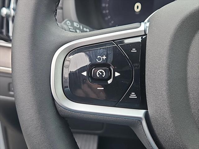 2026 Volvo XC90 Ultra, B6 AWD Gas (mild hybrid), Gasoline, Bright, 7 Seats