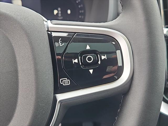2026 Volvo XC90 Ultra, B6 AWD Gas (mild hybrid), Gasoline, Bright, 7 Seats