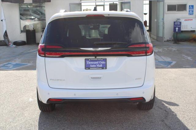 2026 Chrysler Pacifica Pinnacle AWD