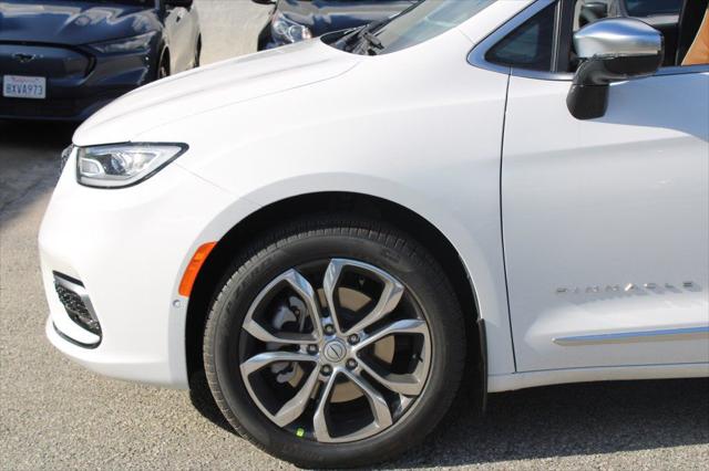 2026 Chrysler Pacifica Pinnacle AWD