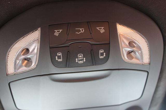 2026 Chrysler Pacifica Pinnacle AWD