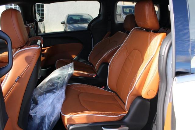 2026 Chrysler Pacifica Pinnacle AWD