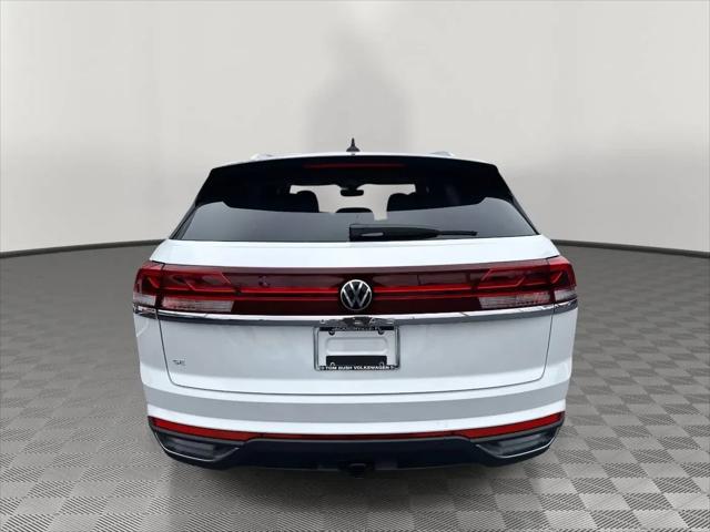 2026 Volkswagen Atlas Cross Sport SE with Technology