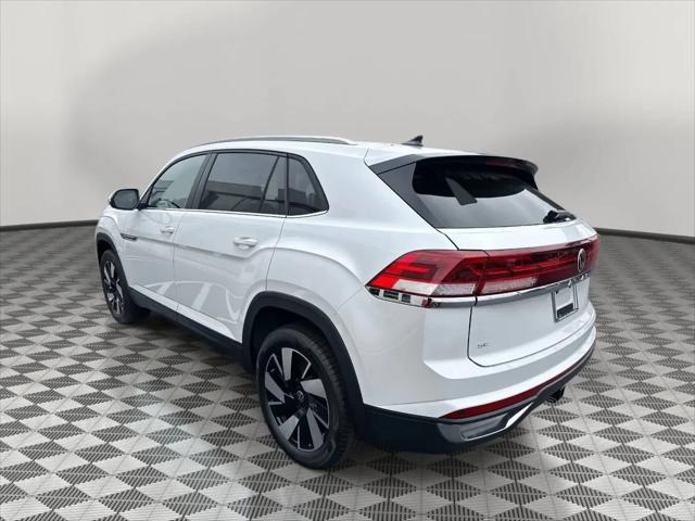 2026 Volkswagen Atlas Cross Sport SE with Technology