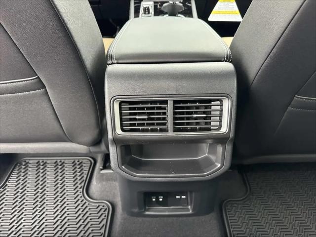 2026 Volkswagen Atlas Cross Sport SE with Technology