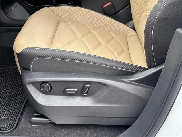 2026 Volkswagen Atlas Cross Sport SE with Technology