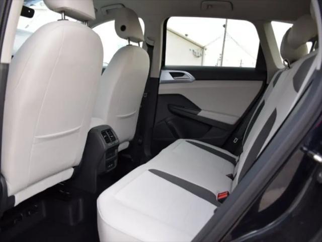 2026 Volkswagen Taos SE