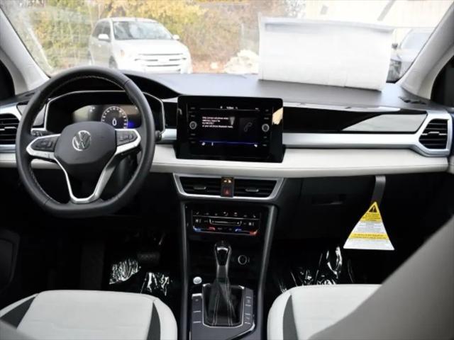 2026 Volkswagen Taos SE