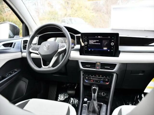 2026 Volkswagen Taos SE