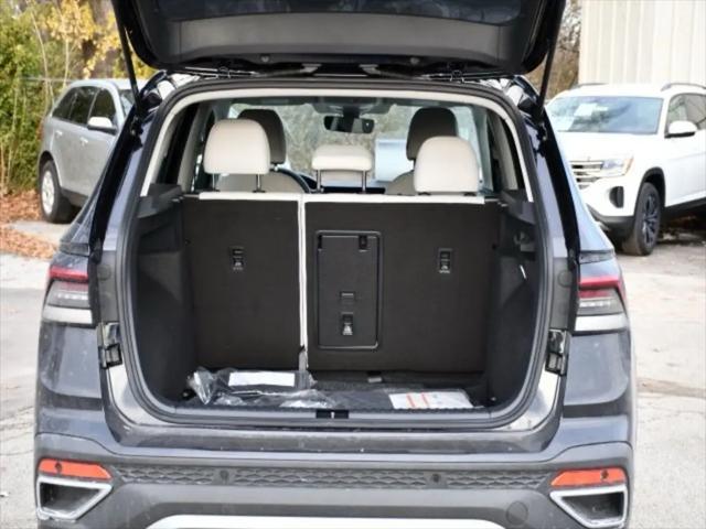 2026 Volkswagen Taos SE