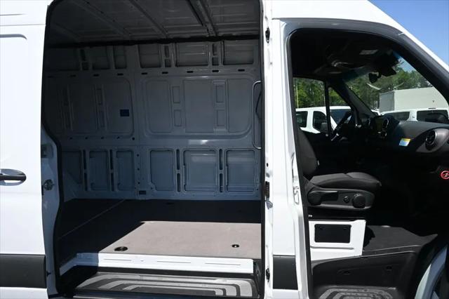 2026 Mercedes-Benz Sprinter 4500 High Roof 4-Cyl Diesel HO