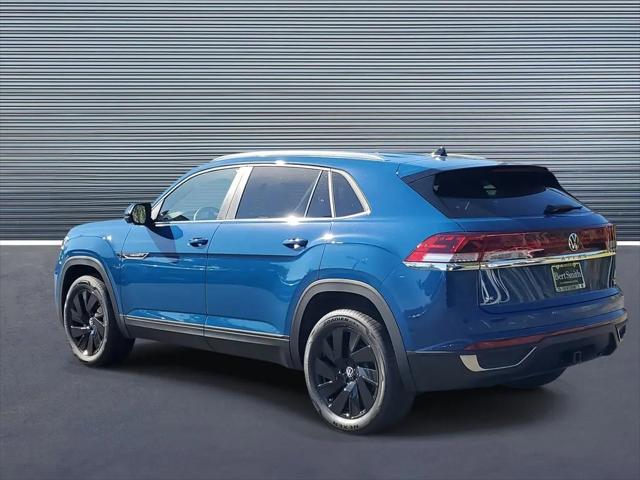 2026 Volkswagen Atlas Cross Sport SE with Technology