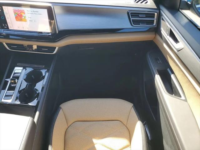 2026 Volkswagen Atlas Cross Sport SE with Technology