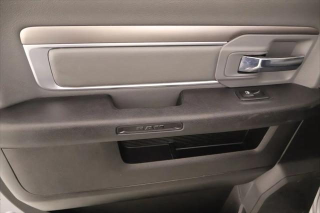 2023 Ram 1500 Classic SLT Crew Cab 4x4 5'7" Box