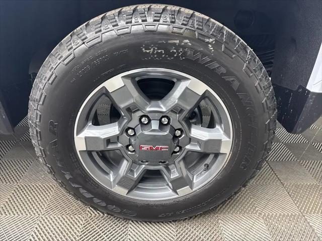 2026 GMC Sierra 2500HD Crew Cab, Standard Bed, SLT, 4WD