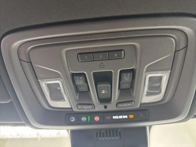 2026 GMC Sierra 2500HD Crew Cab, Standard Bed, SLT, 4WD
