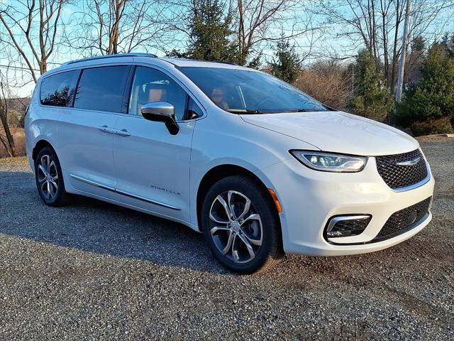 2026 Chrysler Pacifica Pinnacle AWD