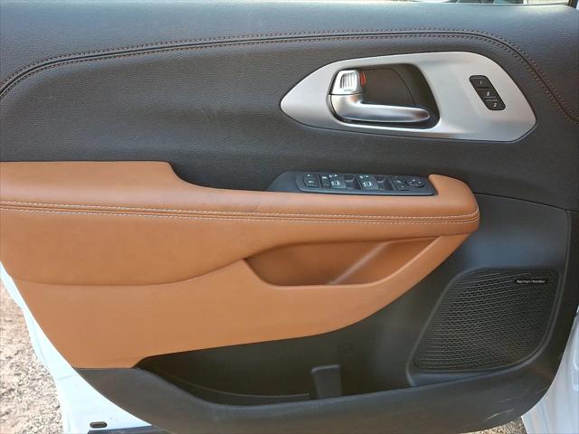 2026 Chrysler Pacifica Pinnacle AWD