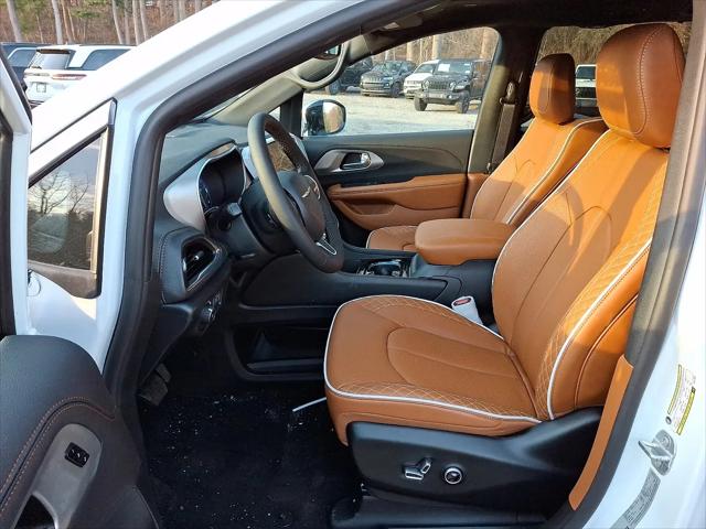 2026 Chrysler Pacifica Pinnacle AWD