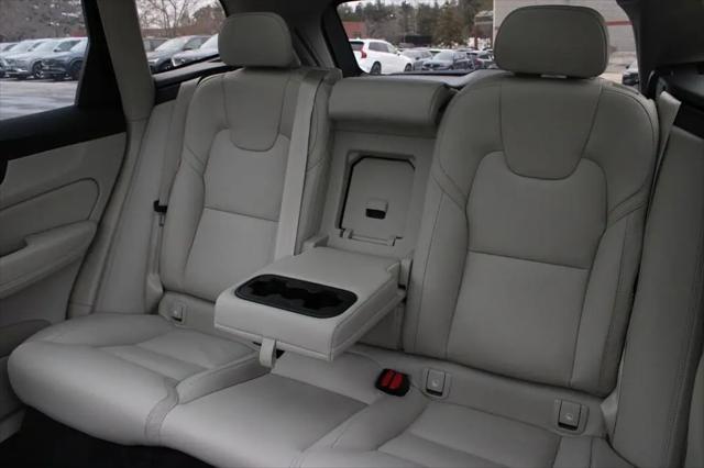 2026 Volvo XC60 Plug-In Hybrid Ultra, T8 AWD Electric/Gasoline, Dark