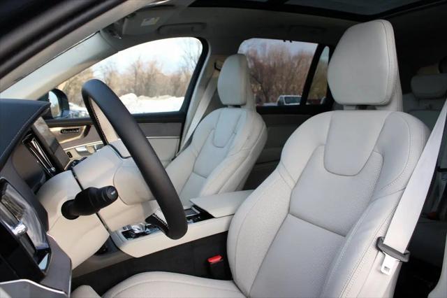 2026 Volvo XC90 Plug-In Hybrid Ultra, T8 AWD, Electric/Gasoline, Bright, 7 Seats