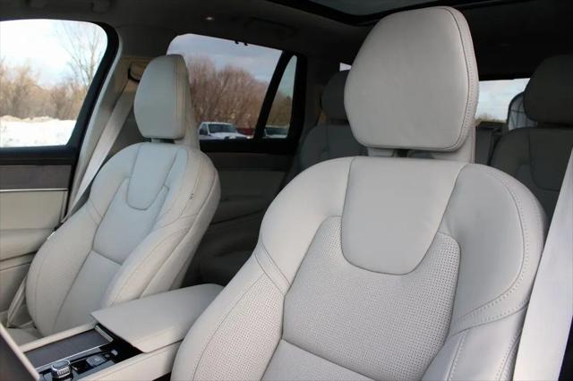 2026 Volvo XC90 Plug-In Hybrid Ultra, T8 AWD, Electric/Gasoline, Bright, 7 Seats
