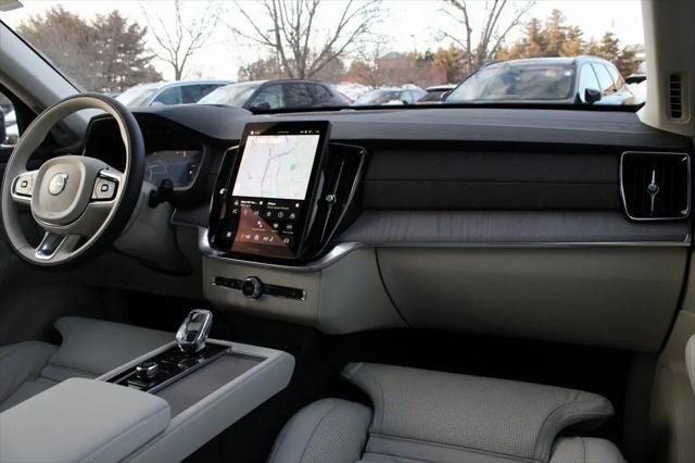 2026 Volvo XC90 Plug-In Hybrid Ultra, T8 AWD, Electric/Gasoline, Bright, 7 Seats