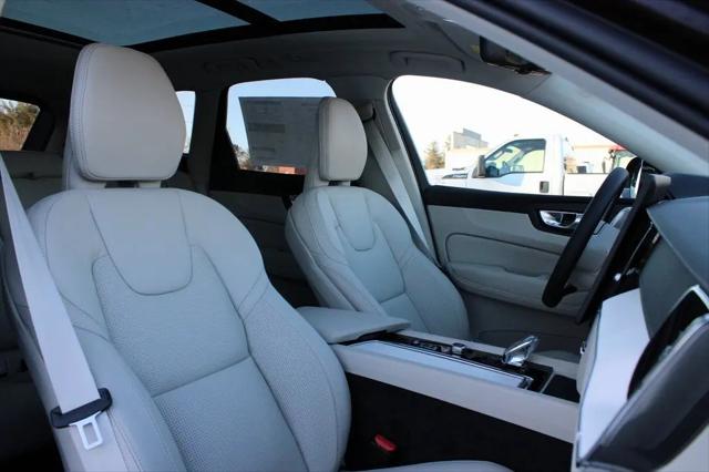 2026 Volvo XC60 Plug-In Hybrid Ultra, T8 AWD Electric/Gasoline, Dark