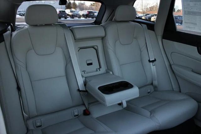 2026 Volvo XC60 Plug-In Hybrid Ultra, T8 AWD Electric/Gasoline, Dark
