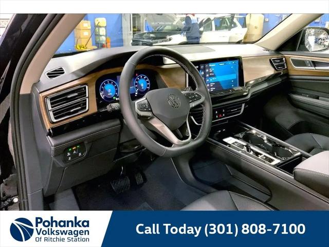 2026 Volkswagen Atlas SE with Technology