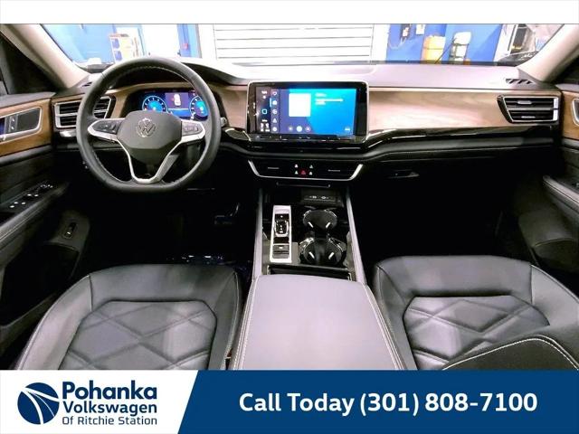 2026 Volkswagen Atlas SE with Technology