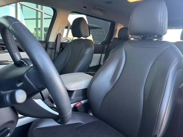 2024 Kia Carnival MPV EX