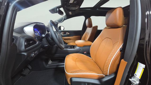 2026 Chrysler Pacifica Pinnacle AWD