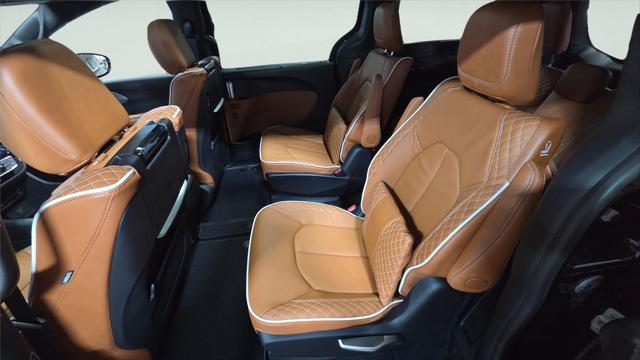 2026 Chrysler Pacifica Pinnacle AWD