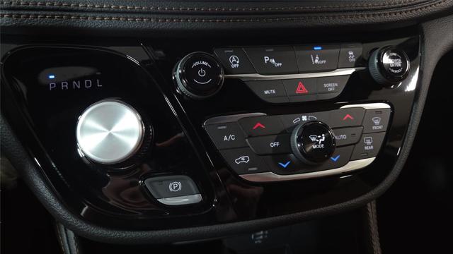 2026 Chrysler Pacifica Pinnacle AWD