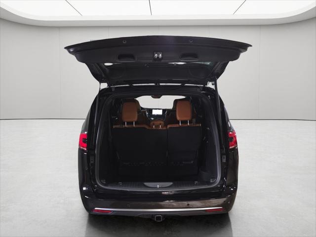 2026 Chrysler Pacifica Pinnacle AWD