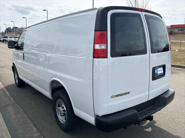 2025 Chevrolet Express Cargo Van RWD 2500 Regular Wheelbase WT