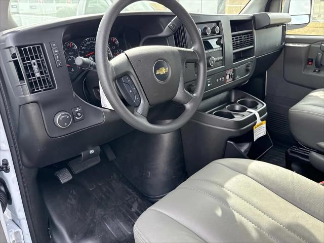 2025 Chevrolet Express Cargo Van RWD 2500 Regular Wheelbase WT