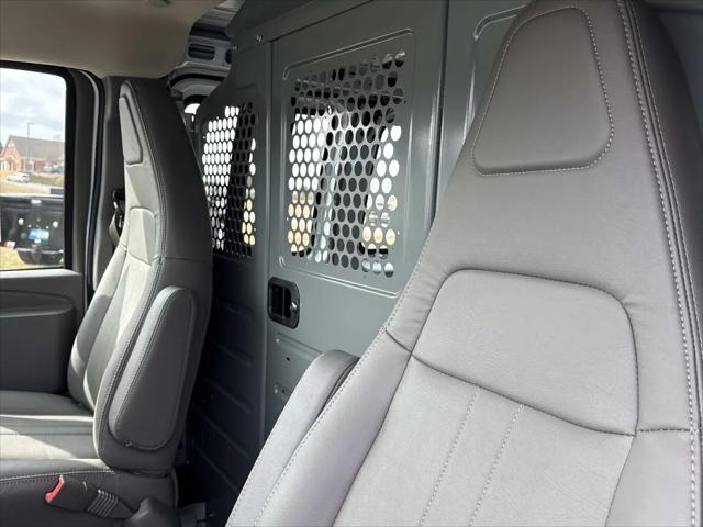 2025 Chevrolet Express Cargo Van RWD 2500 Regular Wheelbase WT