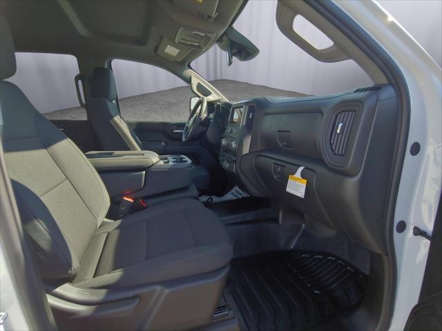 2026 GMC Sierra 2500HD Crew Cab, Standard Bed, Pro, 4WD