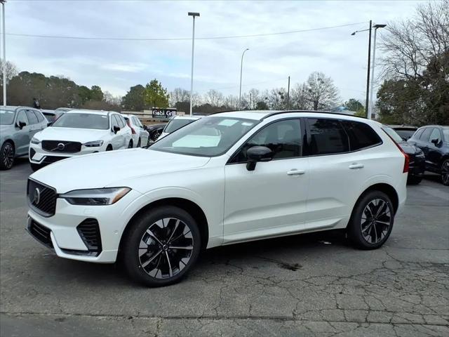 2026 Volvo XC60 B5 Plus
