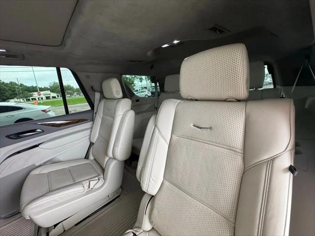 2022 Cadillac Escalade 4WD Sport Platinum