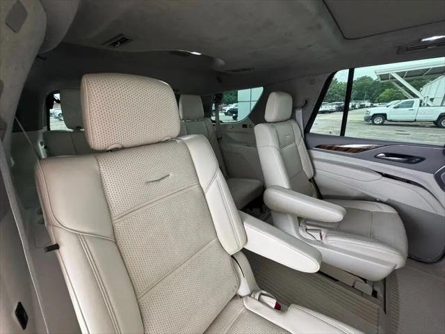 2022 Cadillac Escalade 4WD Sport Platinum